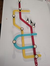 Appendiabiti da parete di design Umbria Subway