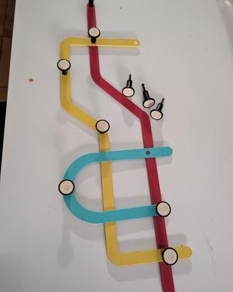 Appendiabiti da parete di design Umbria Subway