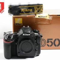 NIKON D500