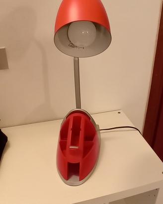 Lampada da scrivania portapenne