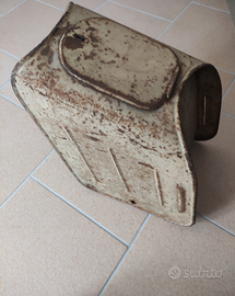 Bauletto conservato Moto Guzzi Galletto