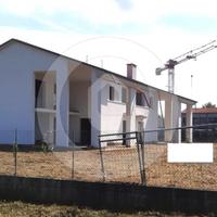 Porzione di Bifamiliare al grezzo a Camposampiero