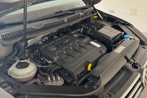 VOLKSWAGEN TOURAN 1.6TDI DSG 7 POSTI