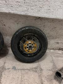 gomme pitbike