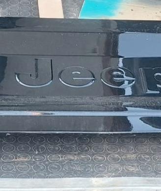 sportellino posteriore jeep 
