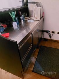 Banco frigo con cassetti e ante