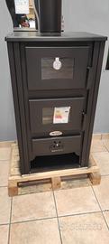 Stufa a legna con forno 