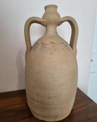 Anfora in terracotta con due manici
