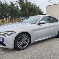 Alfa Romeo Giulia 2.2 TD AT8 190cv Ti