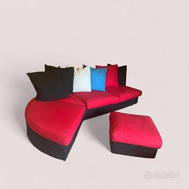 Divano componibile con cuscini in piuma + pouff