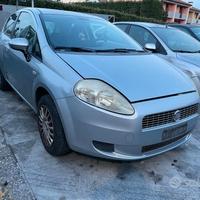 Ricambi per Fiat Grande Punto 1.4 benz 2009