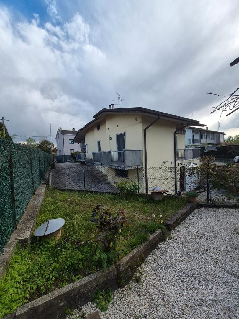 Villa singola Dossobuono - Vista 2