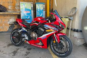Cbr 650 R - 2021