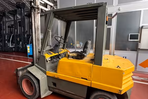 Muletti carrelli elevatori