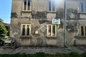 PORZIONE DI BIFAMILIARE A GONZAGA