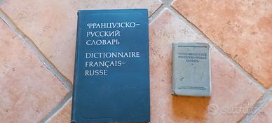 Dizionari francese-russo e russo-francese.