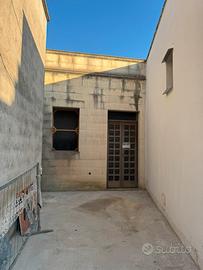 Vendite immobile in stato rustico -centro storico