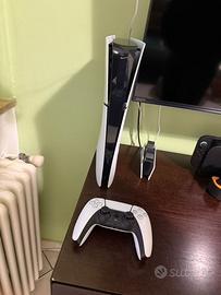 PS5 Slim 1TB + base di ricarica DualSense