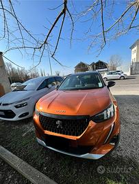 Peugeot 2008 gt Line pure tech 1.2 benzina 130 Cv