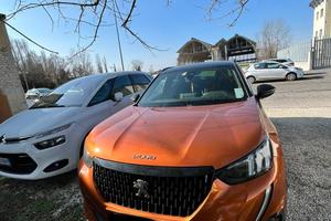 Peugeot 2008 gt Line pure tech 1.2 benzina 130 Cv