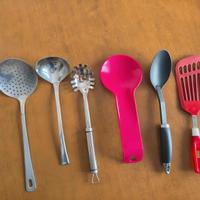 Numero 6 unità cucchiai da cucina vario tipo