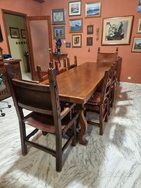TAVOLO DA PRANZO SPAGNOLO  CON SEDIE E POLTRONCINE
