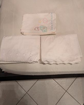 tre lenzuoline per culla