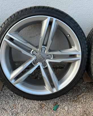 CERCHI AUDI 19 GOMME NUOVE 4STAGIONI 235 35