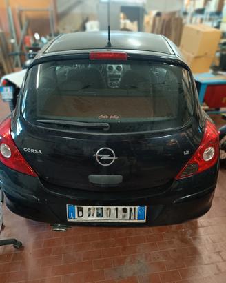 portello bagagliaio Opel corsa d