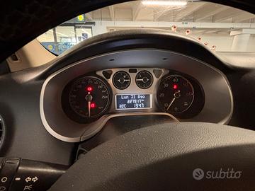 Lancia Delta 1.6 Diesel- Buone condizioni