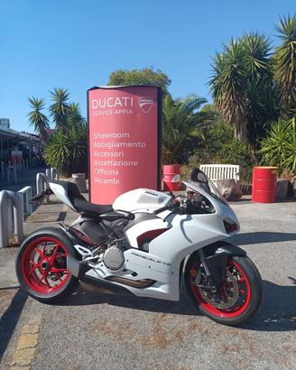 Ducati Panigale V2