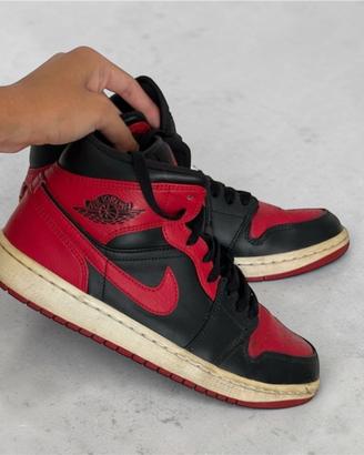 Air jordan 1 mid rosso nere