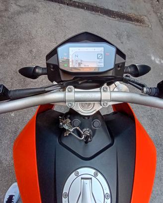 KTM 690 Duke