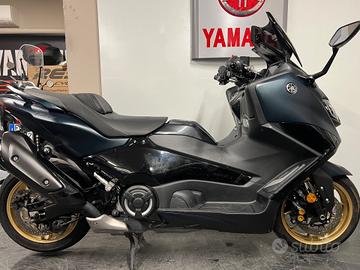 Yamaha TMAX 560 Tech max