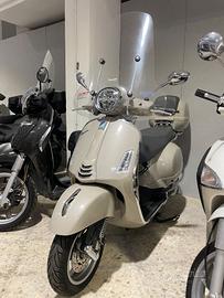Piaggio Vespa 125 GTS