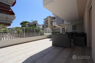 3 LOCALI A TORTORETO