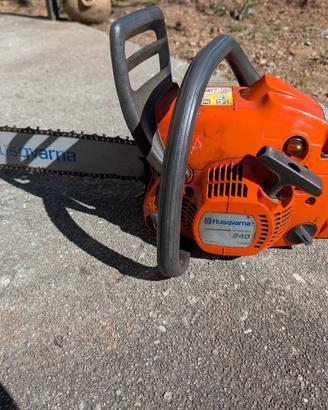 motosega Husqvarna 240 x-torq 