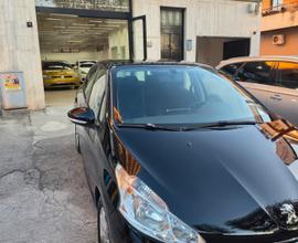 Peugeot 208 1.4 HDi 68 CV 5 porte Active