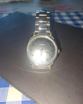 Orologio da uomo casio IN ACCIAIO
