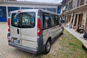 Vivaro 9 posti