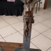 Crocefisso con base