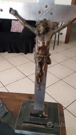 Crocefisso con base