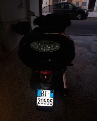 VERAMENTE NUOVO  Scarabeo 500 Aprilia