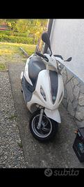 Piaggio Fly 125