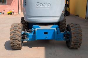 piattaforma aerea semovente diesel genie 4x4