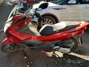 Honda PCX 125 - 2011