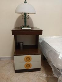 Comodino vintage per cameretta