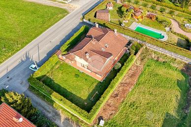 VILLA SINGOLA A GIAVENO