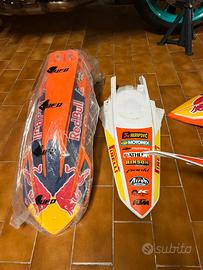 Plastiche ktm grafiche redbull