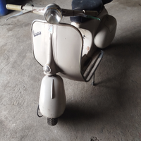 Vespa VNA 1959 conservata in regola